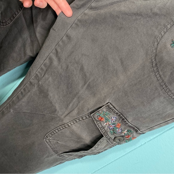 Sundance Size 6 Charcoal Gray Floral Botanical Cargo Jogger Pants - Picture 15 of 15